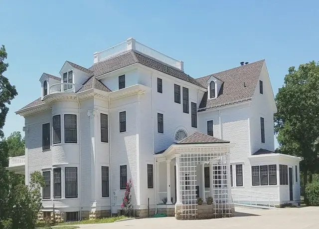 Rear of the Mansion showing porte cochere